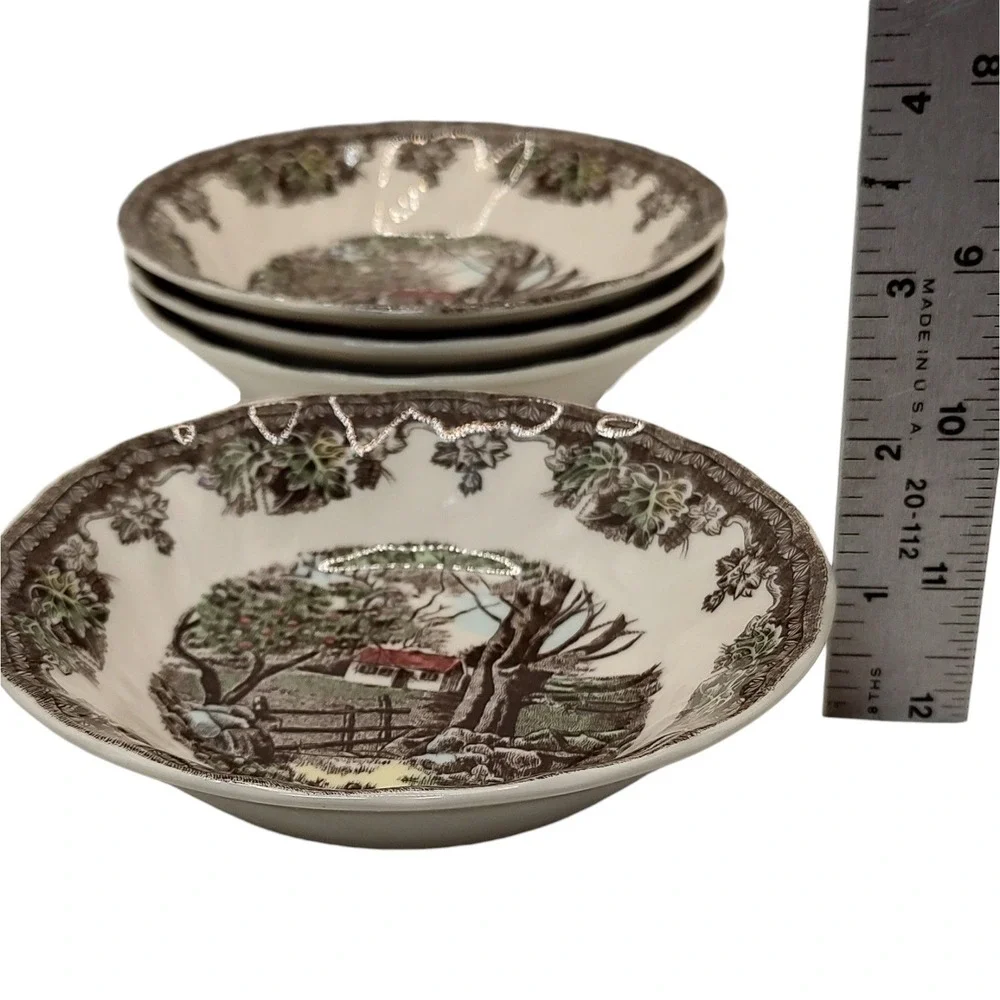 Vintage Johnson Bros Berry Bowls Fruit‎ The Stone Wall Set of Four Five Inch